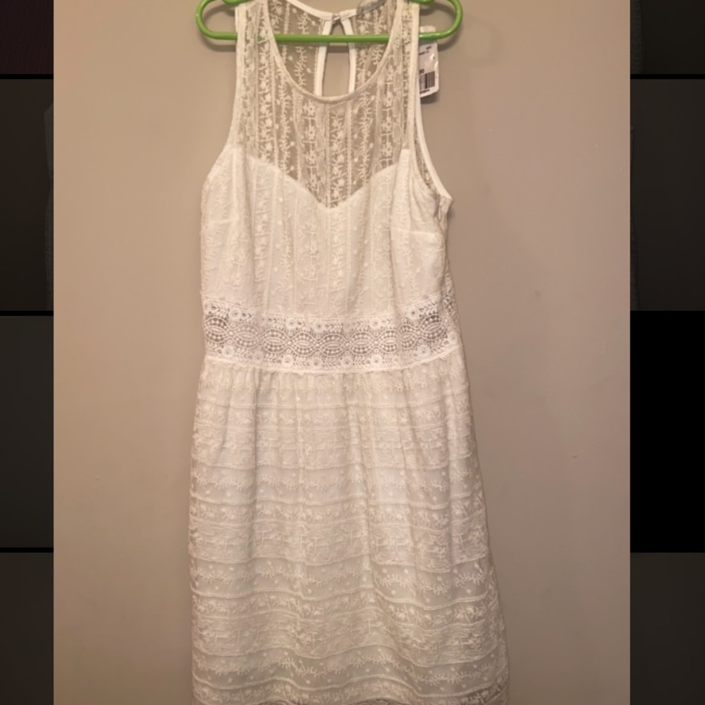 Lace white dress